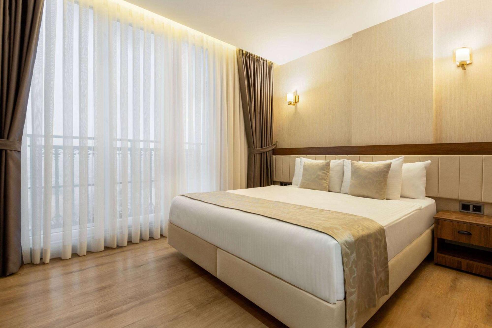 Trademark Collection By Wyndham Operla Airport Hotels Arnavutkoy Exterior foto