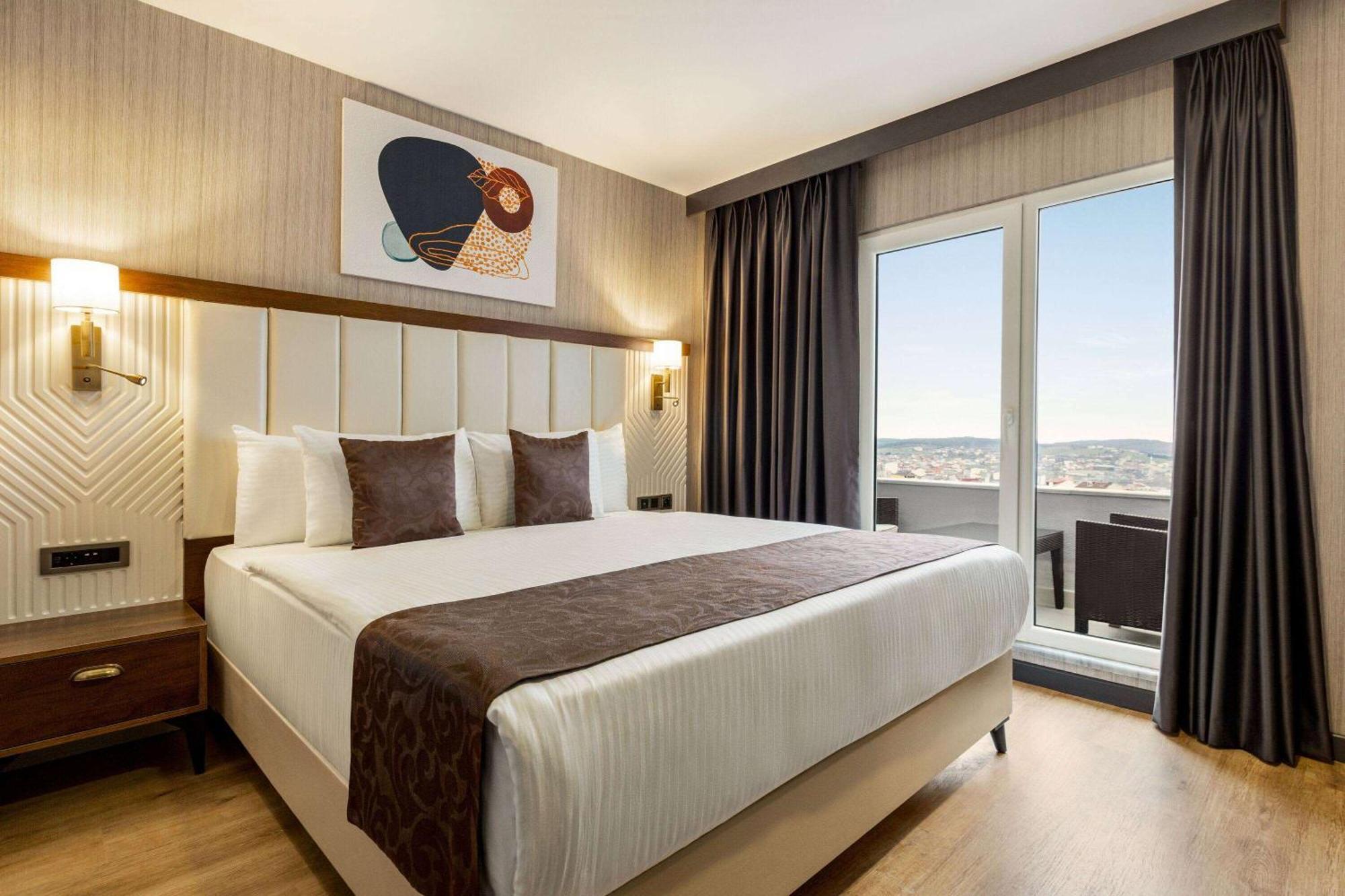 Trademark Collection By Wyndham Operla Airport Hotels Arnavutkoy Exterior foto
