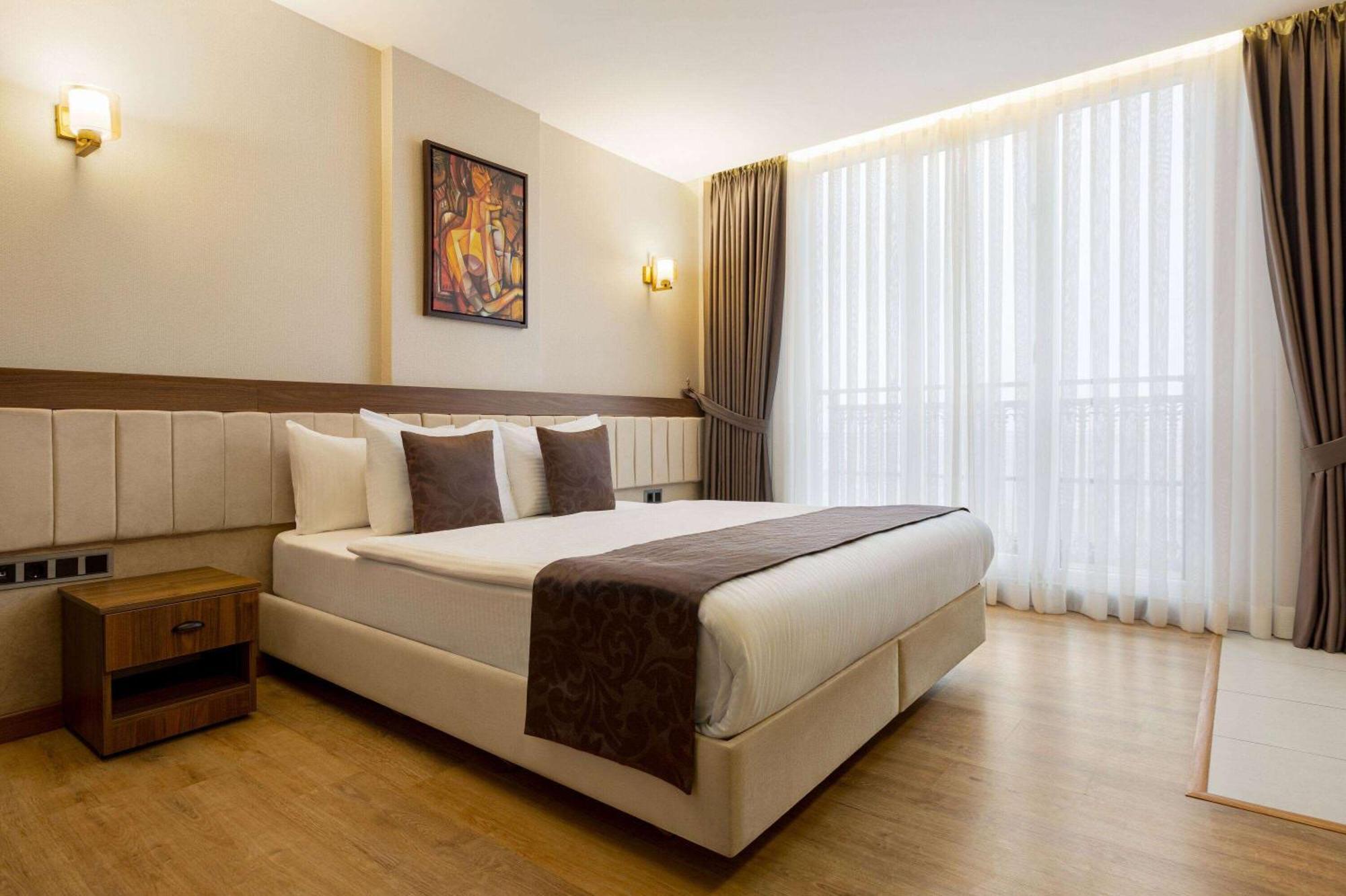 Trademark Collection By Wyndham Operla Airport Hotels Arnavutkoy Exterior foto