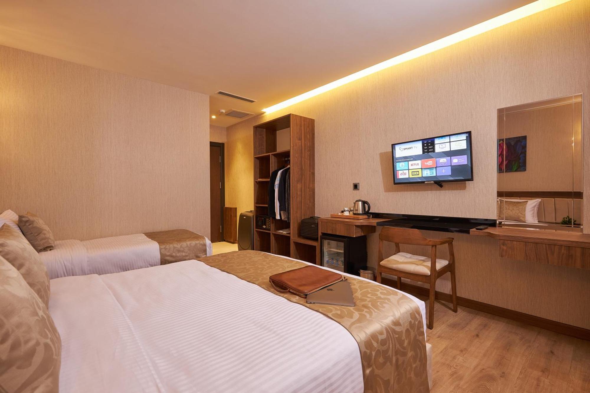 Trademark Collection By Wyndham Operla Airport Hotels Arnavutkoy Exterior foto